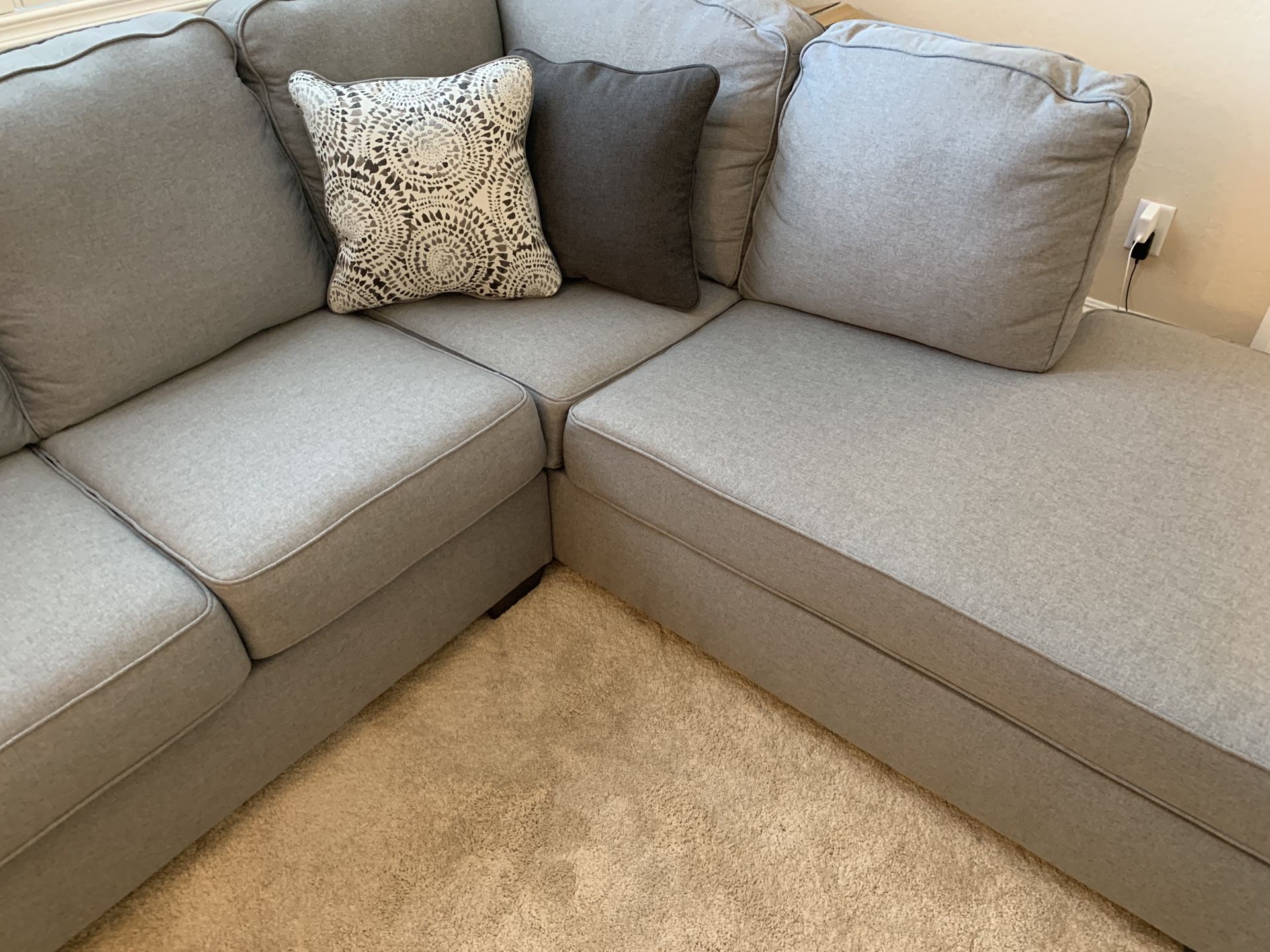 Larusi sectional cheap