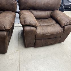Brown recliner 
