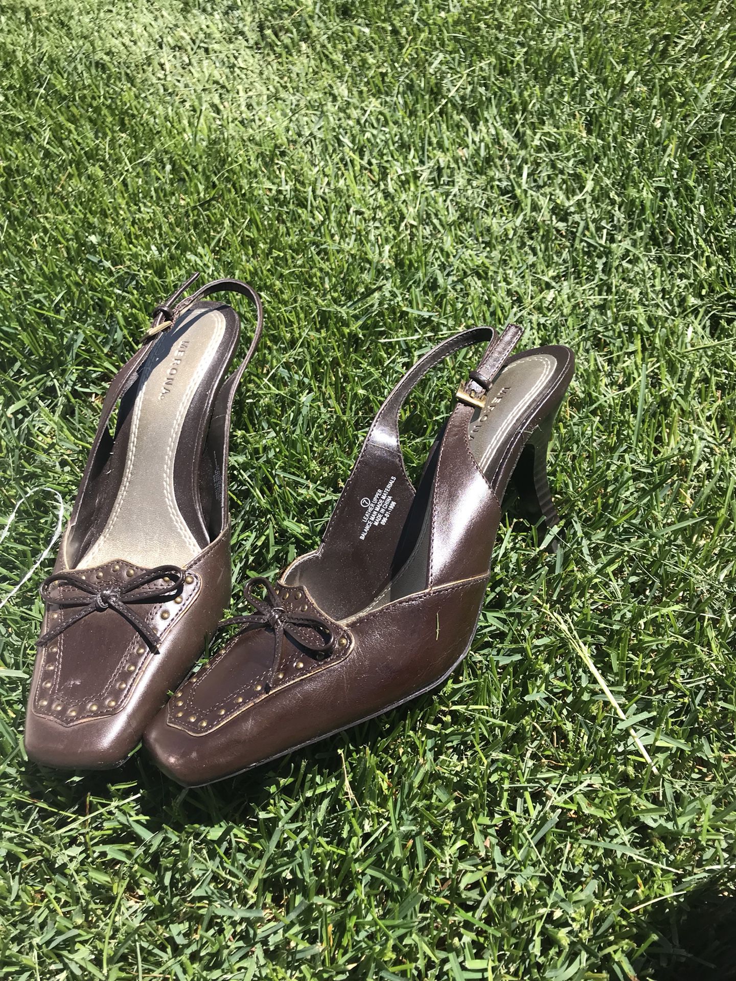 Size 7 brown dress heels