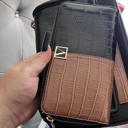 LV Wallet for Sale in Riverside, CA - OfferUp