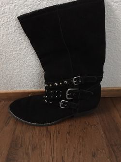 Black boots