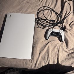 Original PS5 With Extended Storage 