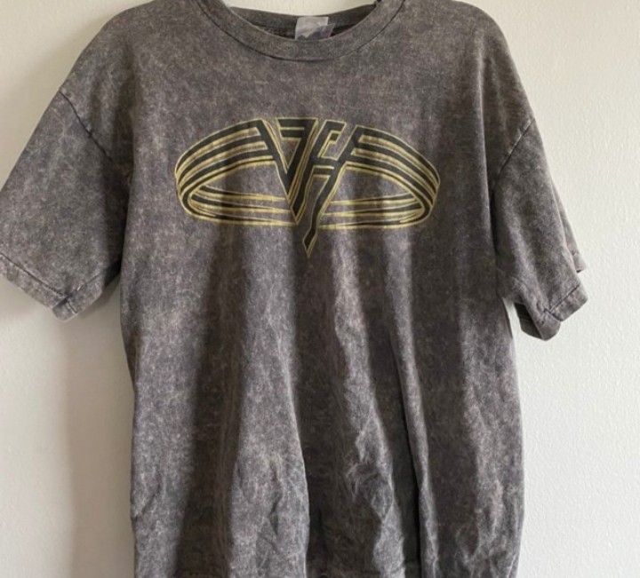 vintage van halen acid wash balance 95-96 tour shirt. Condition is Pre-owned.super dope vintage size large