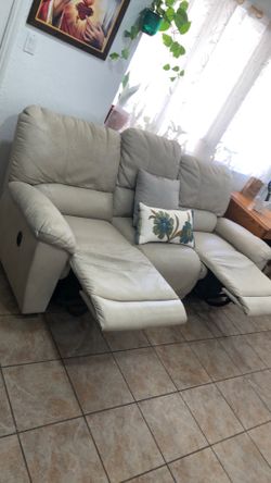 Leather recliner sofa ( beige ) works Perfectly