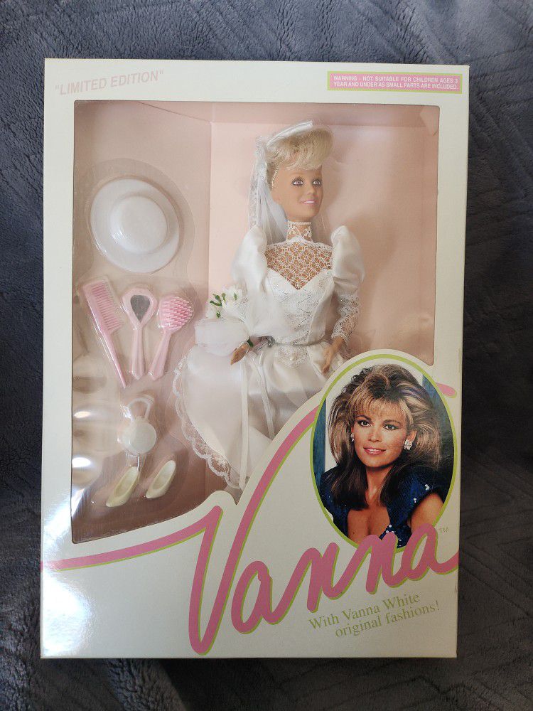 1991 VANNA WHITE WEDDING DRESS DOLL