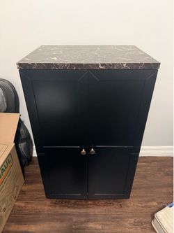 Black bar Cabinet