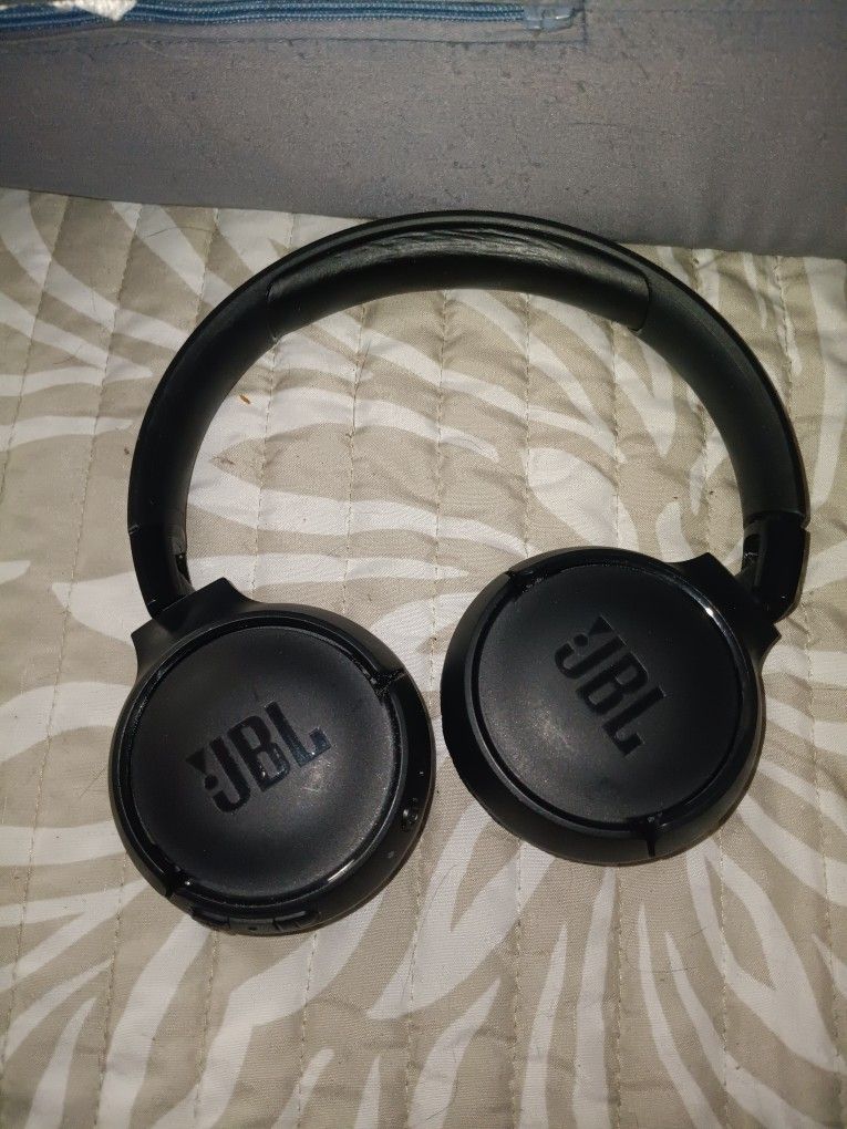 JBL Wireless Bluetooth Headphones