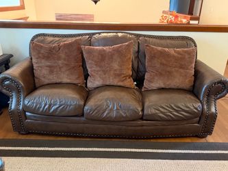 Complete 5-Piece Living Room Set – Sofa, Loveseat, Chair & Tables