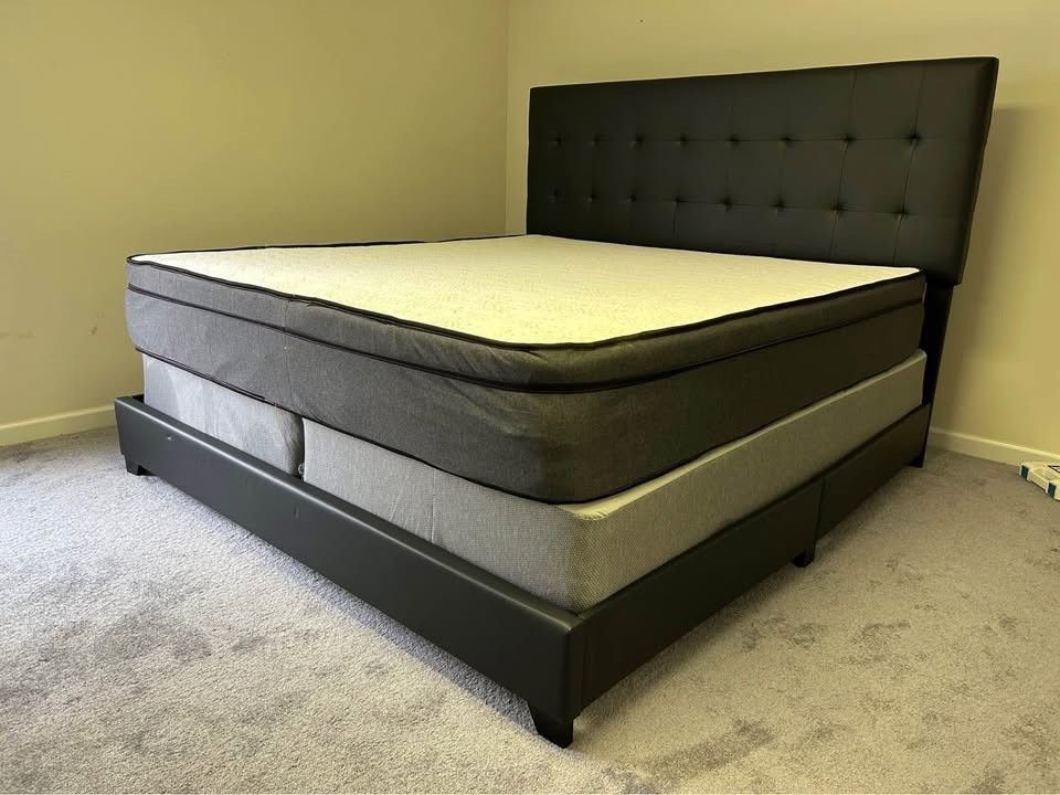 BLACK KING SIZE set mattress included $575