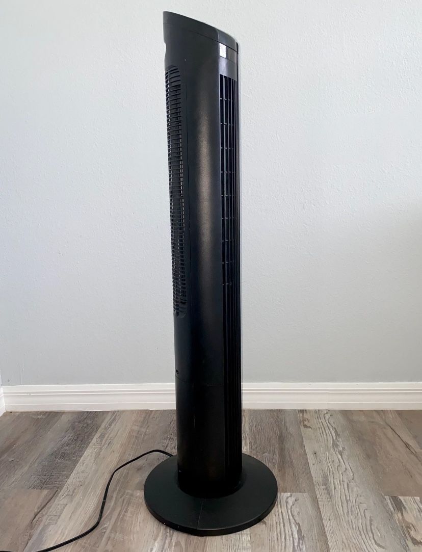 Tower Fan with Remote Control 
