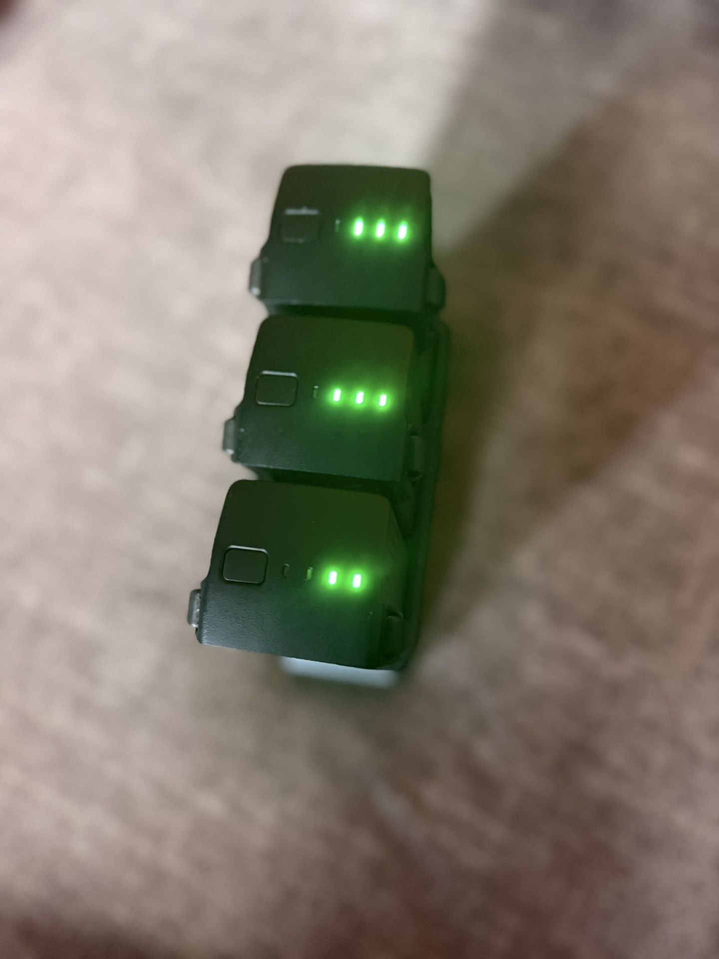 mavic 3 pro intelligent batterys + Charging Hub