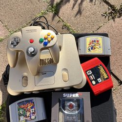 Nintendo 64 Gold Console with Gold Controller Toys R US Exclusive Bundle Games.