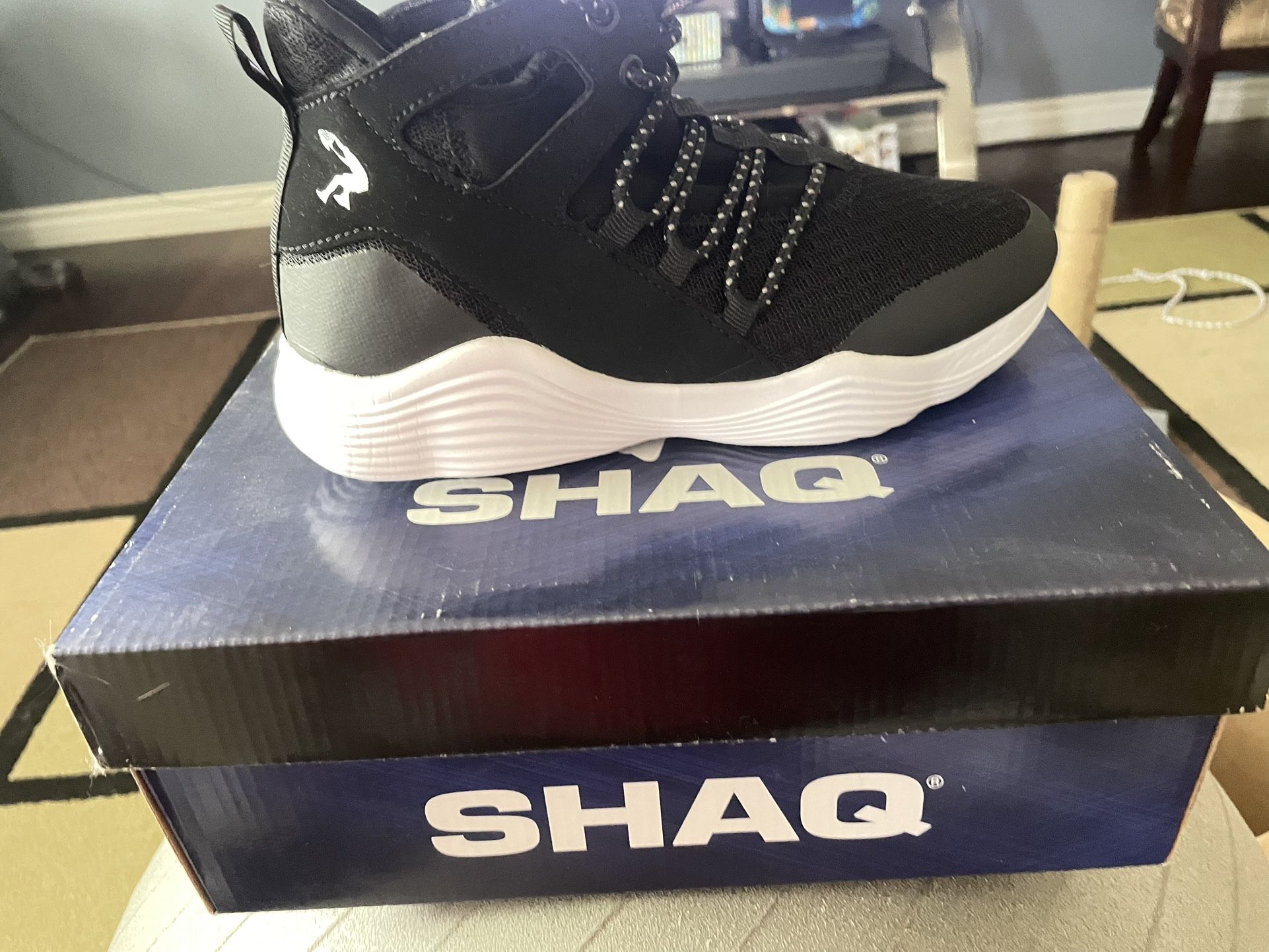 FLAVOR YOUTHIBOYS BLACK/WHITE Q8298YBKWH Size 3.5