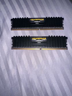 Corsair Vengeance LPX DDR4 RAM Kit (2 Sticks) 16RAM