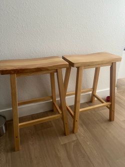 AMAZON BAR STOOLS