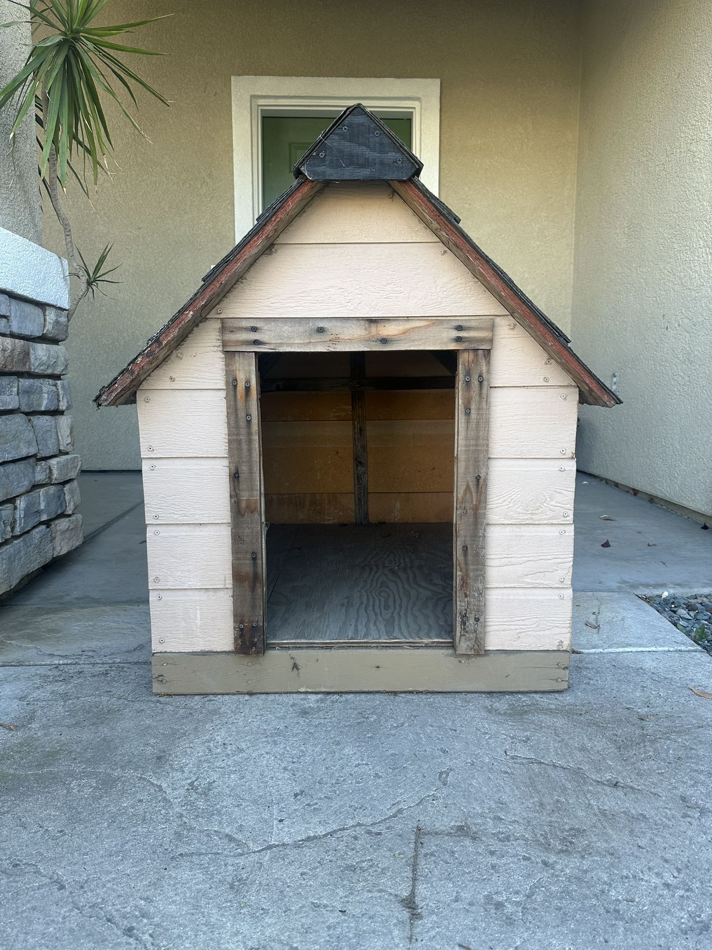 Dog House
