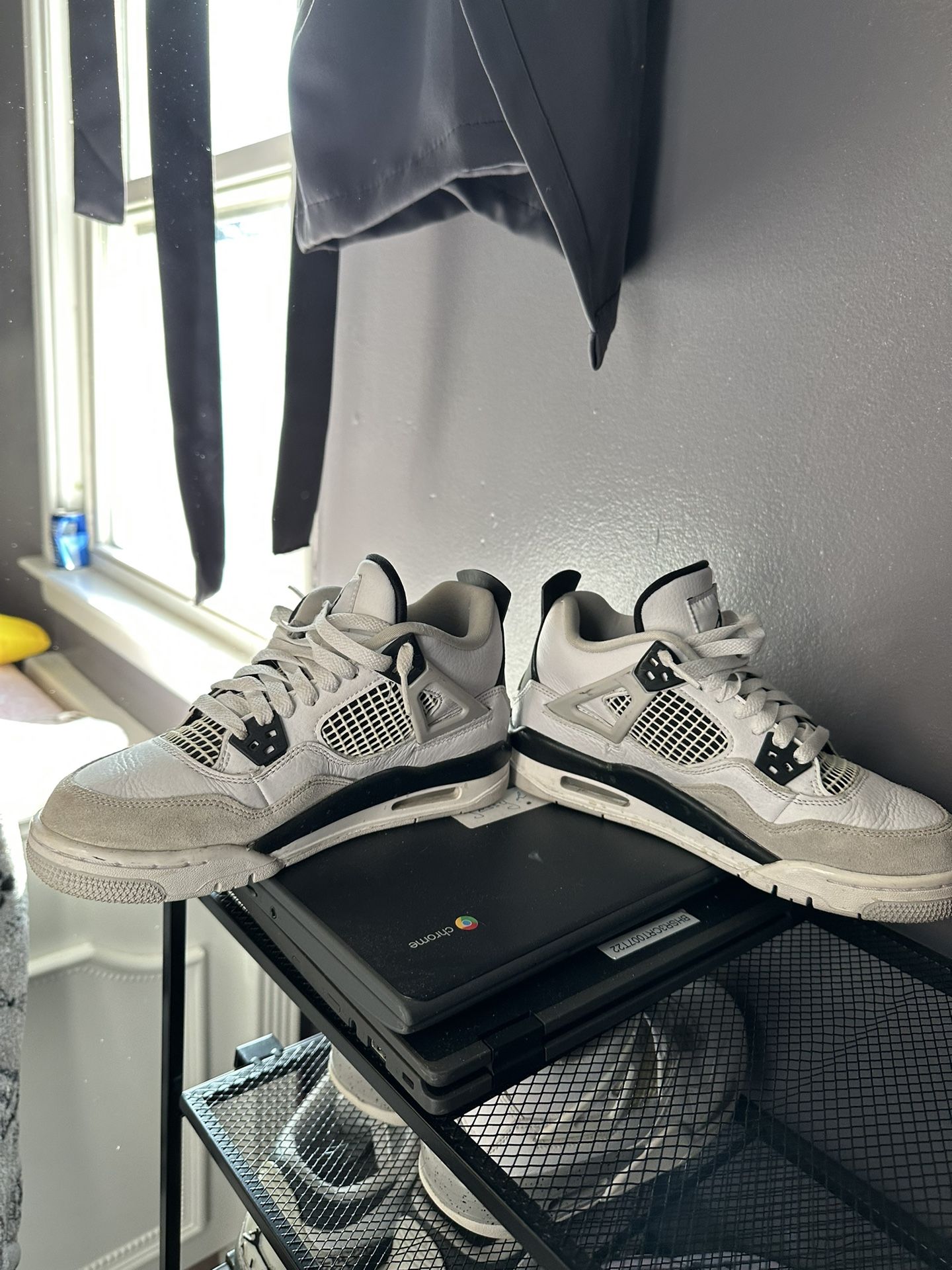 Air Jordan 4 Retro GS ‘Military Black’