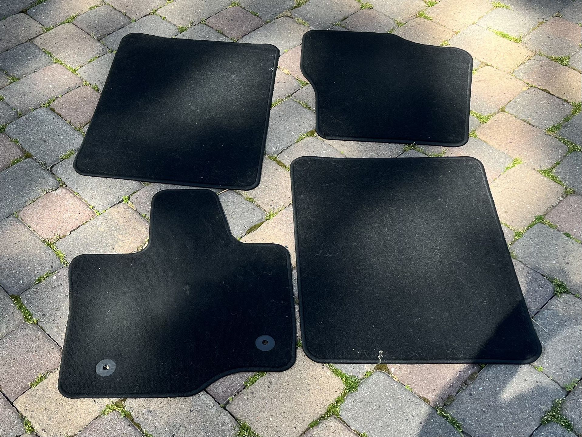 Ford F150 Black Carpet Mats