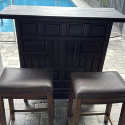 Solid wood outside bar with stools