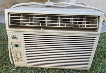 Air Conditioner,  Window, 12,000 BTU, See 2nd pic
