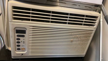 AC window unit