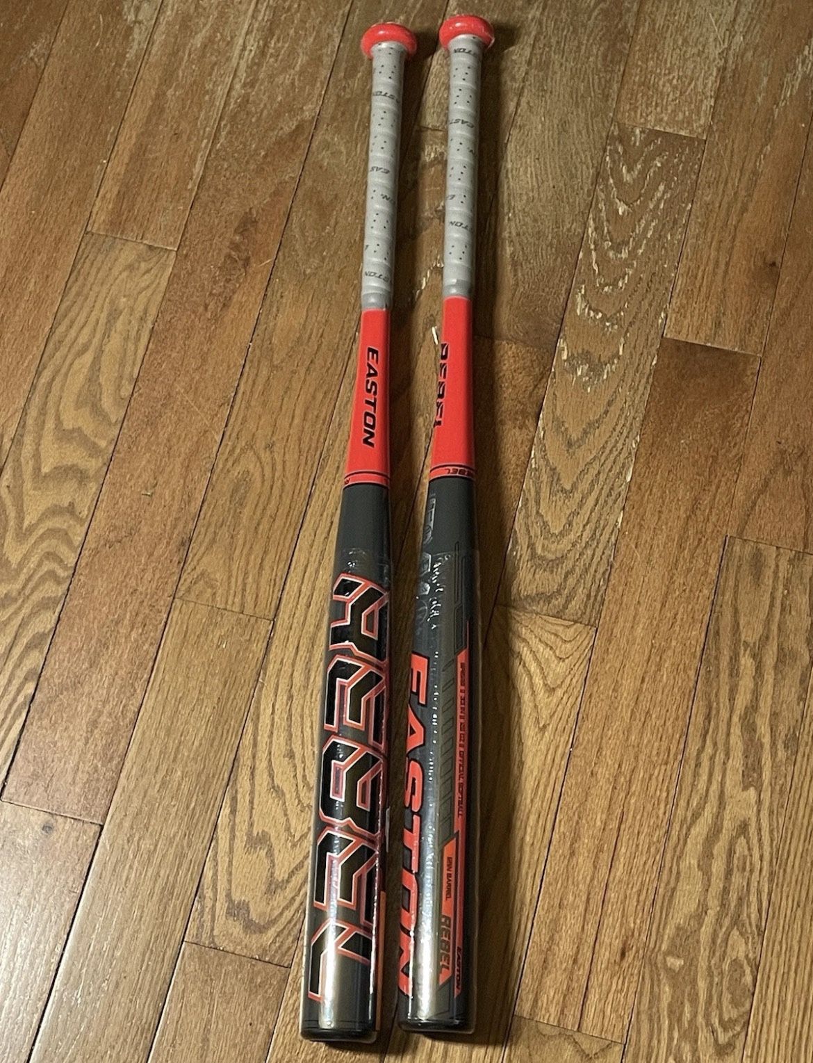 Brand New Easton Rebel 33 in 26 oz slow pitch softball bats!!