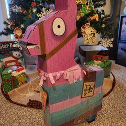 FROM THE VIDEO GAME FORTNITE - JUMBO LOOT PINATA