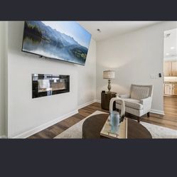 BEAUTIFUL COFFEE TABLE & 2 END TABLES 