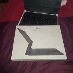 New Apple Magic Keyboard 