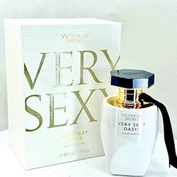 Very Sexy Oasis by Victoria’s Secret Eau de Parfum Spray Women 1.7 FL oz/50 ML