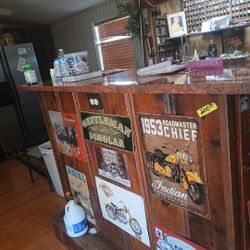 Hand Made Bar Hand Made China Cabnets Lead Glass Doors