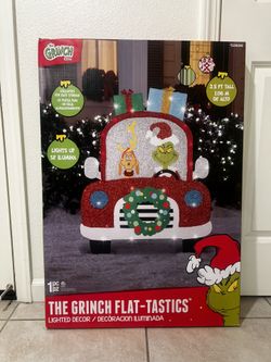 Outdoor  Light Up Grinch Car 