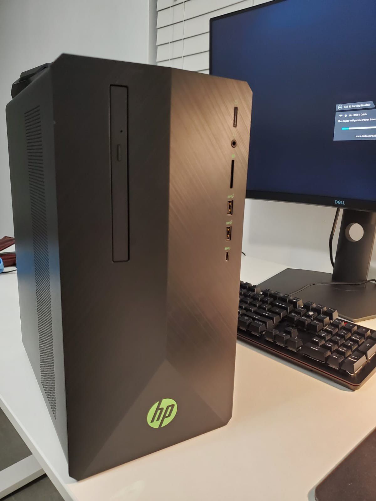 HP 690 Gaming Computer in perfect condition