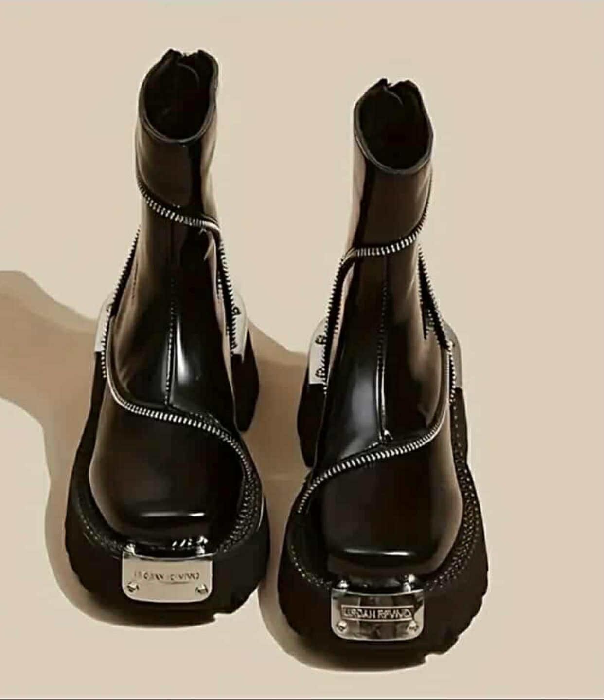 LUXURY DESIGNER WOMEN”S CHUNKY PLATFORM BOOTS USA SIZE 8 - EURO SIZE 38 -39