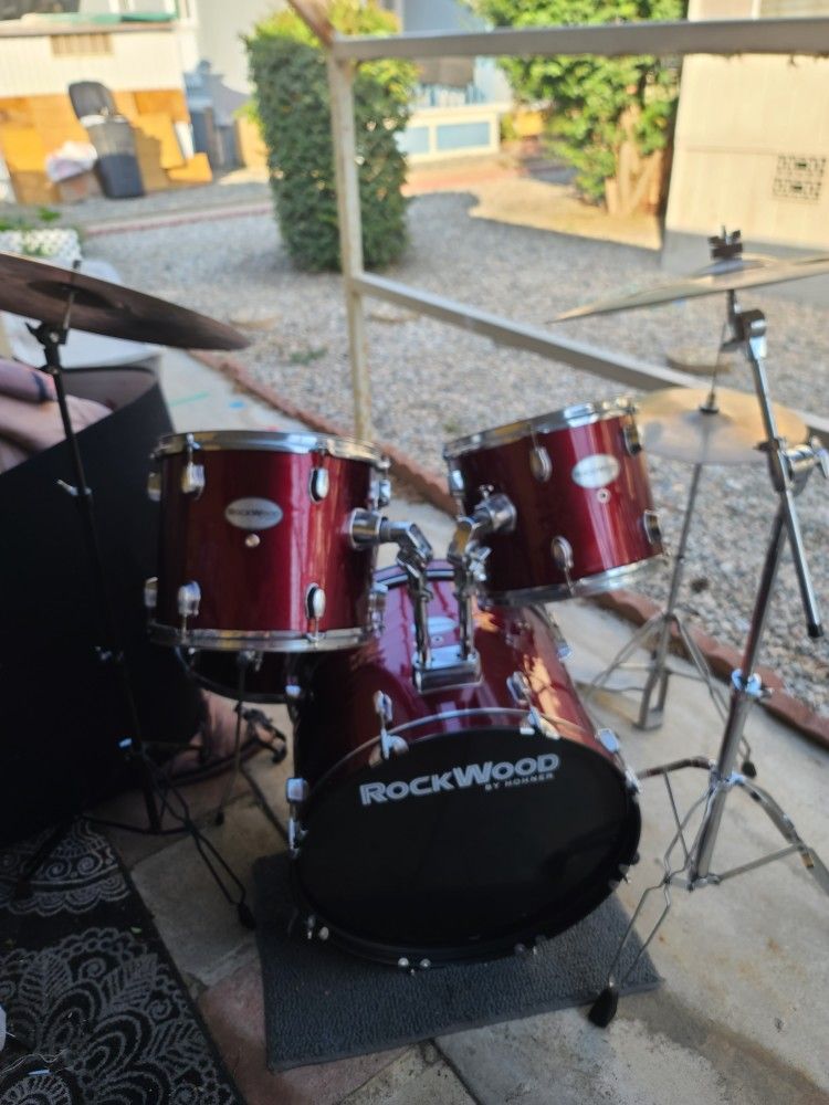5 Piece ROCK 🪨 WOOD 🪵 Drum 🥁 Set Complete With Bass Pedal, Cymbals, Hardware, Sticks and Drum Tuning Key