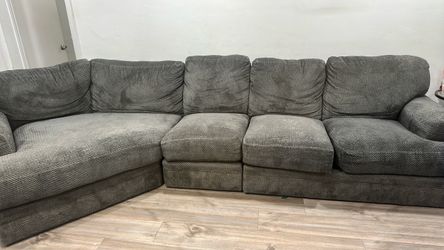 Sectional couch used