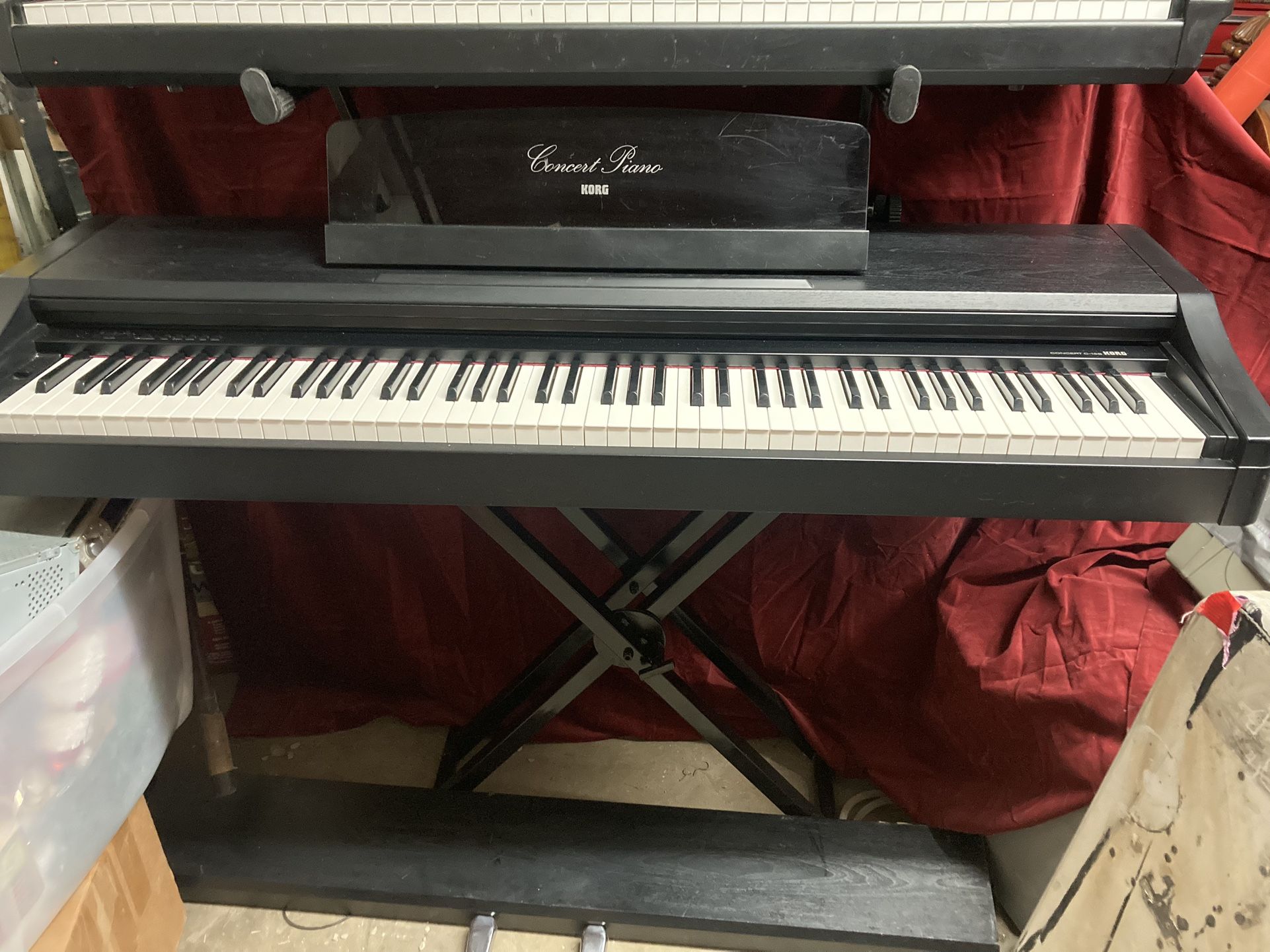 Korg Concert Piano Digital Complete With Foot Pedals