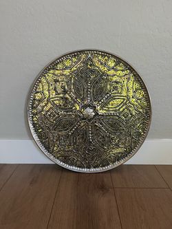 24” Round Silver Metal Wall Plate With Embossed Mosaic Mirror Details