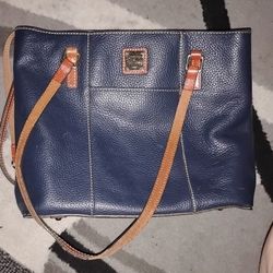Dooney And Bourke Purse