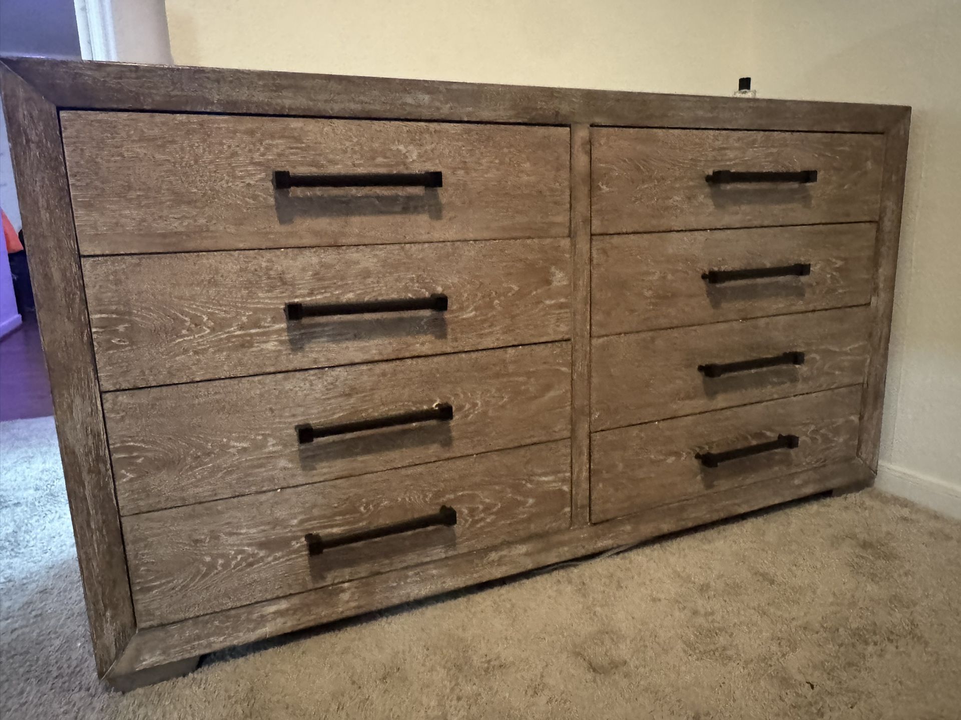 Bassett 8 Drawer Dresser