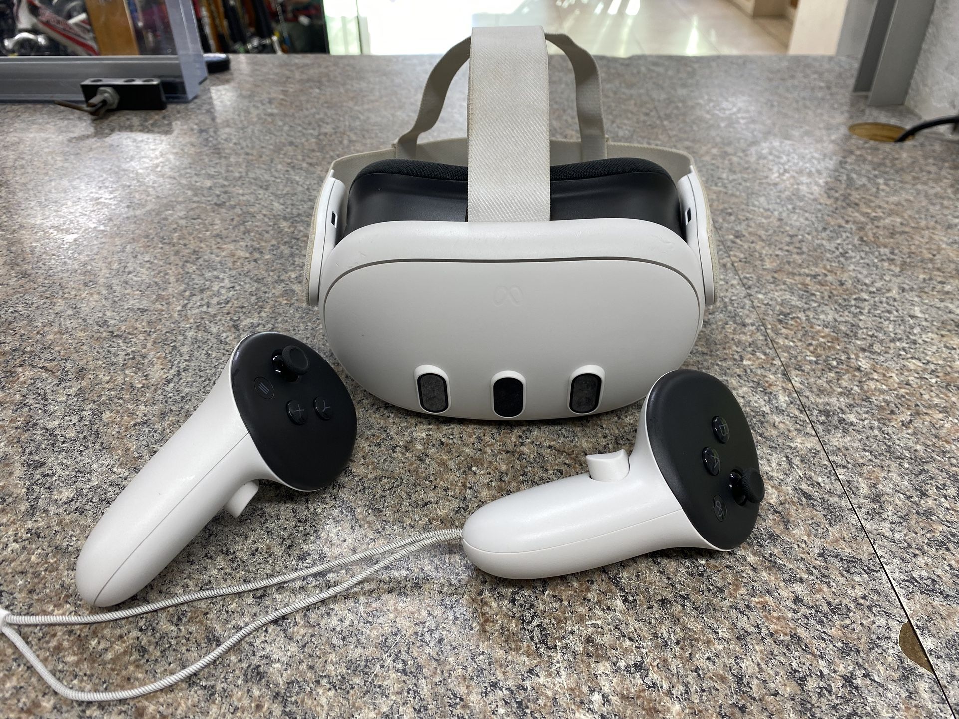 Oculus Meta Quest 3 512GB Standalone All-in-One VR Headset S3A