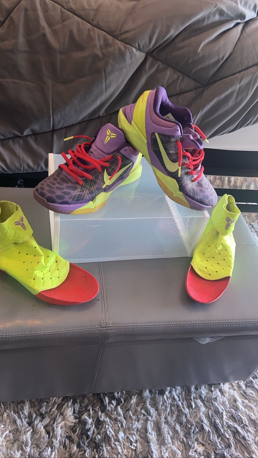 Kobe 7 Christmas Cheetahs π (Clean AF)