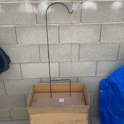 Hanging Plant/Bird feeder Stands(16)