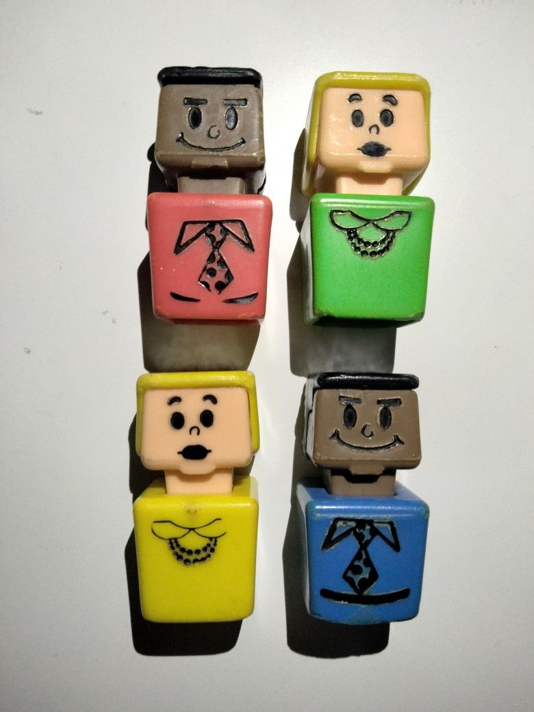 Vintage 70's Playskool Holiday Inn Playset 4 Block Head People
