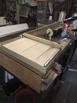 Professional Photo / Paper Cutter