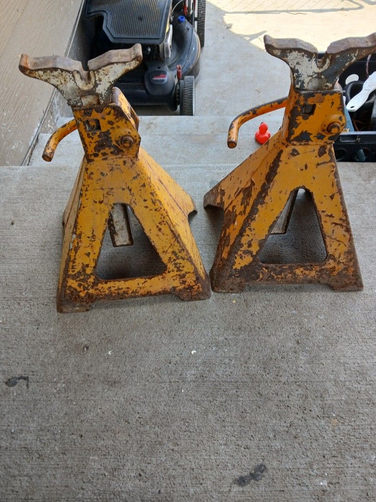 Jack Stands