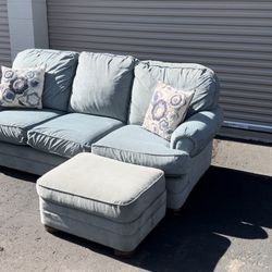 Free Delivery!! Vintage Grayish Blue Couch