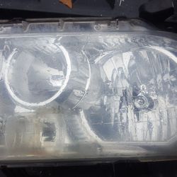 Toyota Left And Right Headlights 2007 And Up Sylvania Light Bulbs Included