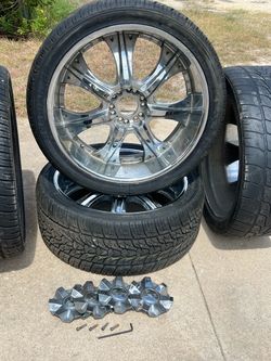Roadian 24” wheels and tires 305/35 R24