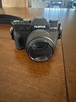Fujifilm X-T20 with 15-45mm lens